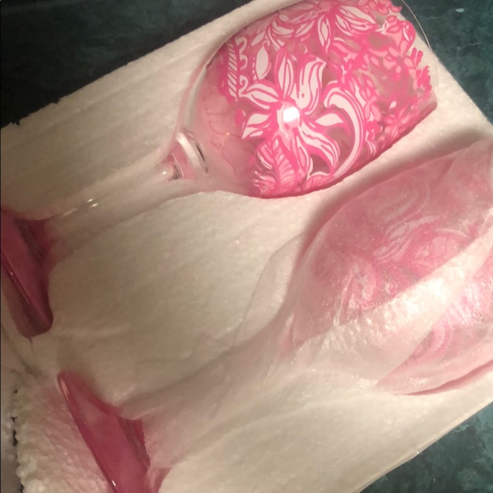 BNIB LILLY PULITZER WINE GLASSES SET